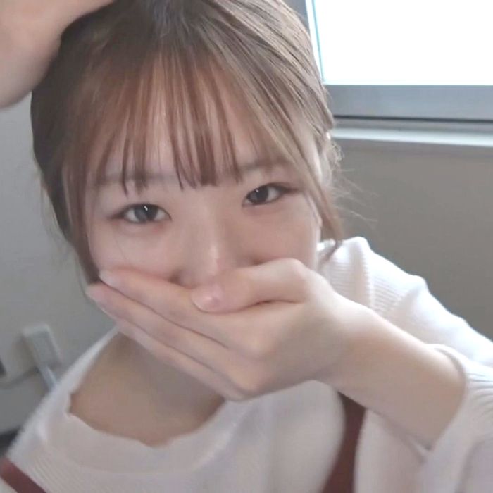 [無 原画質] 小柄な151cm華奢な身体の美女生ハメ中出し！！