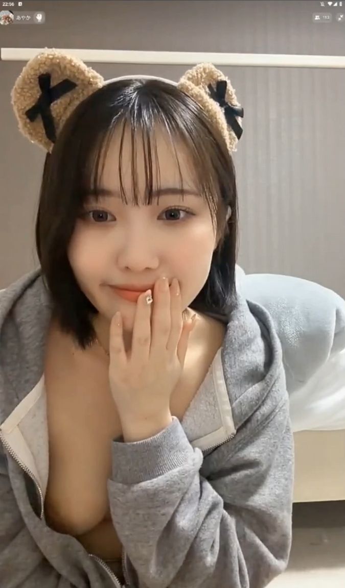 超美人なお姉さんがちょいエロファンべース配信